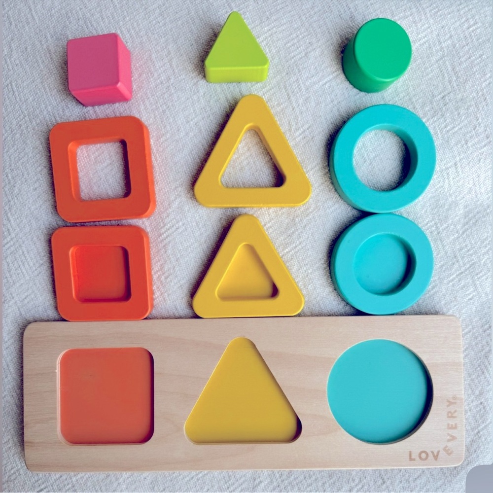 Lovevery Geo Shapes Puzzle
